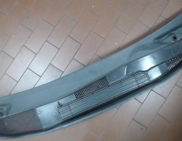 ABDECKUNG /WASSERKASTEN / WINDLAUF (Frontscheibe) Mercedes-Benz B-Klasse Benzin (245) 1699 ccm 85 KW 2007>2008