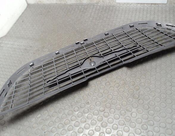 Radiator Grille CHRYSLER Voyager IV (RG, RS)