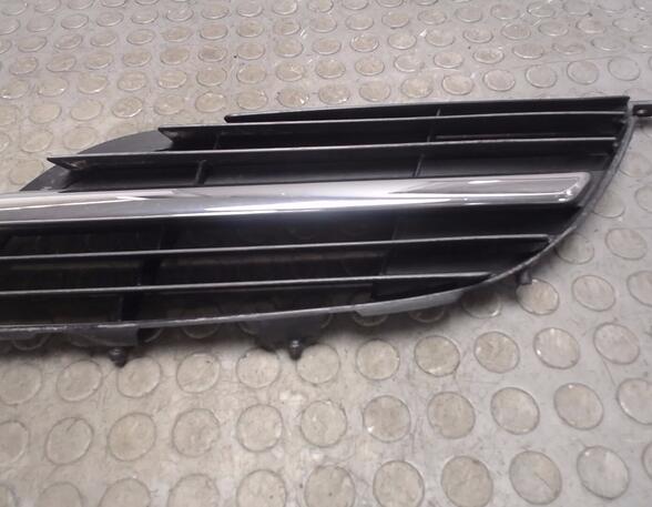 Radiator Grille NISSAN ALMERA TINO (V10)