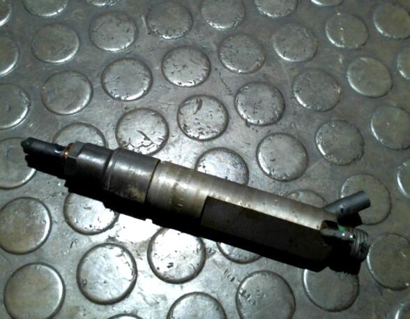 Injector Nozzle VW Passat Variant (3B5)