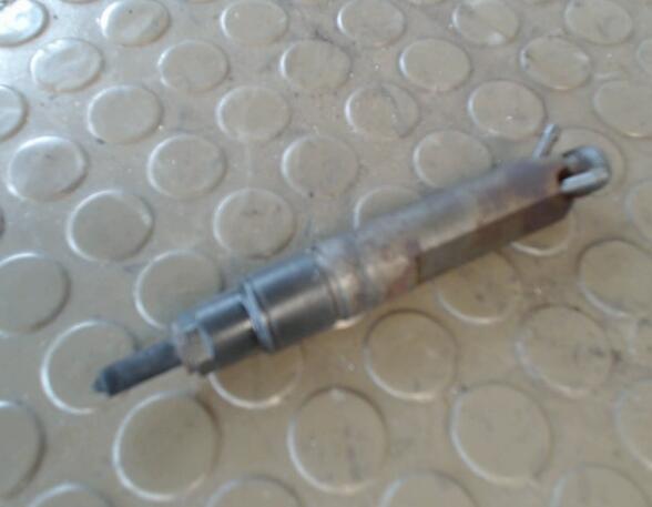 Injector Nozzle VW Passat Variant (3B5)