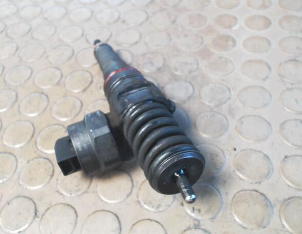 Injector Nozzle VW Passat Variant (3B5)