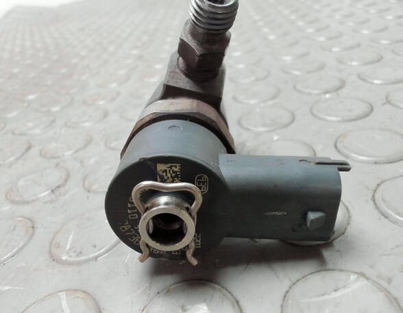 Injector Nozzle OPEL ASTRA J (P10)