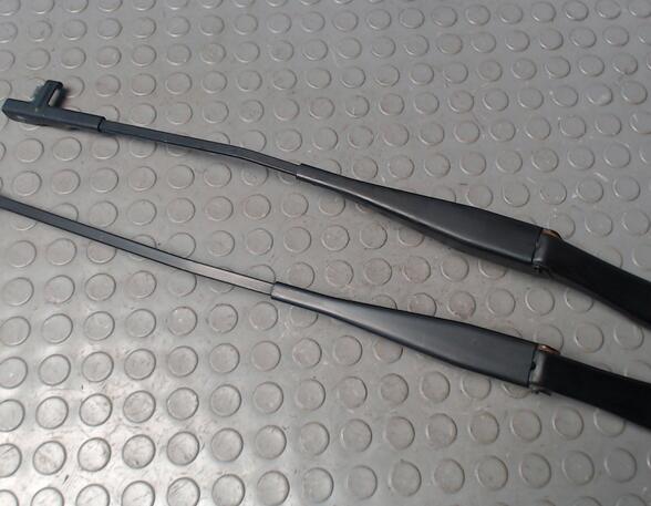 Wiper Arm OPEL Astra H Caravan (L35)