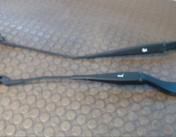 Wiper Arm VOLVO C30 (533)