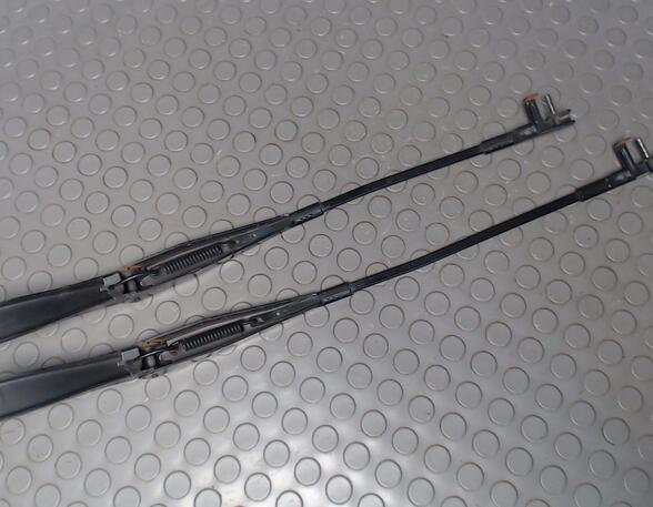 Wiper Arm OPEL Astra H Caravan (L35)