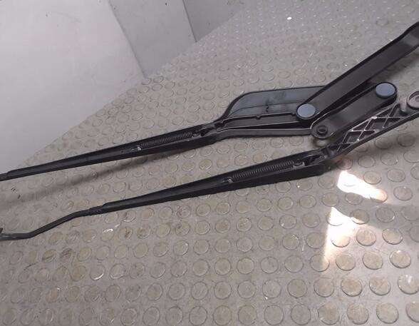 Wiper Arm NISSAN ALMERA TINO (V10)