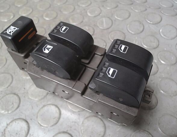 Switch DAIHATSU Sirion (M3), SUBARU Justy IV (--)