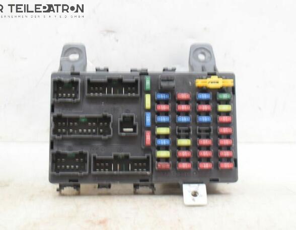 Fuse Box HYUNDAI Getz (TB)