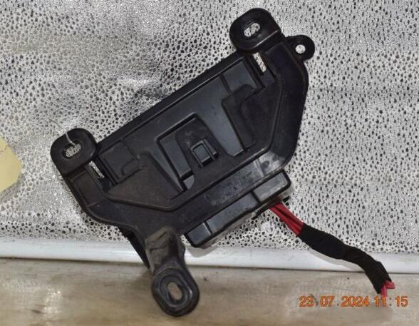 Fuse Box RENAULT TWINGO III (BCM_, BCA_)