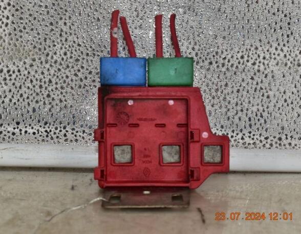 Fuse Box RENAULT TWINGO III (BCM_, BCA_)