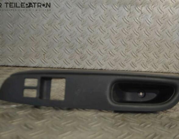 Door Card (Door Panel) NISSAN Note (E12)