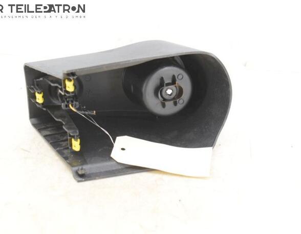 Door Card (Door Panel) NISSAN Micra IV (K13)