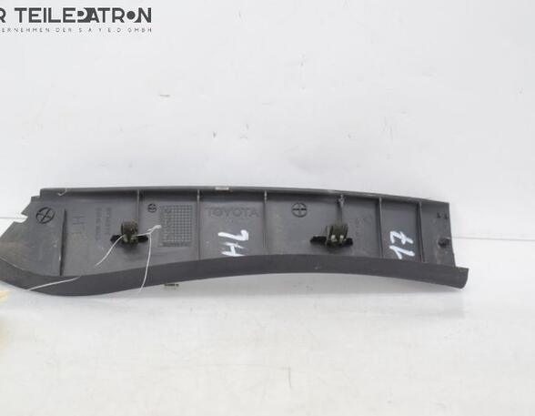 Interior Tailgate Trim Panel TOYOTA COROLLA Verso (ZER_, ZZE12_, R1_)