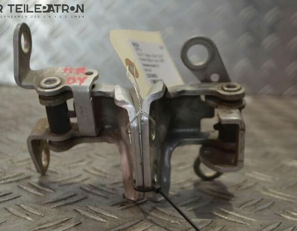 Door Hinge MAZDA 2 (DY)