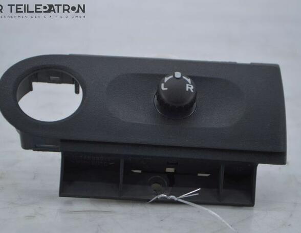 Mirror adjuster switch MITSUBISHI Colt VI (Z2A, Z3A)