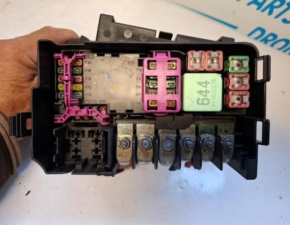 Fuse Box VW POLO (6R1, 6C1), VW POLO Van (6R)