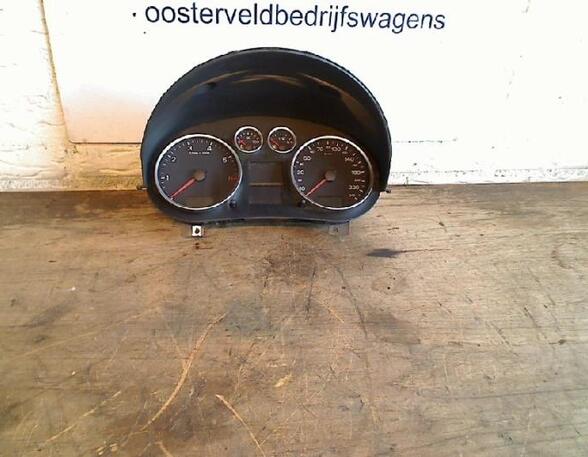 Tachometer (Revolution Counter) AUDI A2 (8Z0)