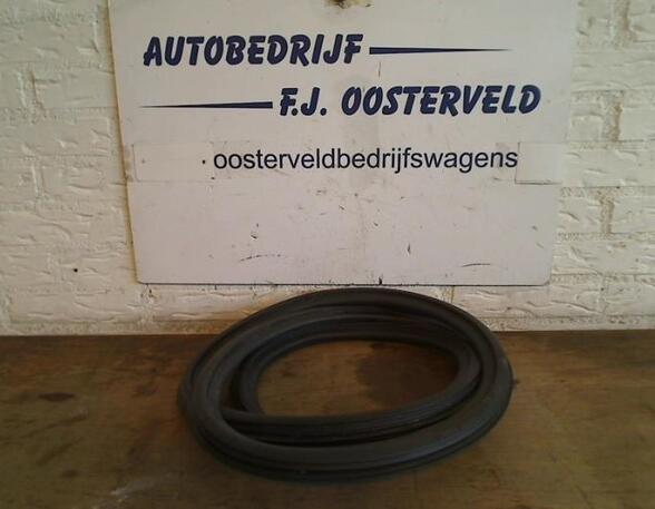 Door Seal AUDI A3 Sportback (8VA, 8VF), AUDI A6 Allroad (4GH, 4GJ, C7)