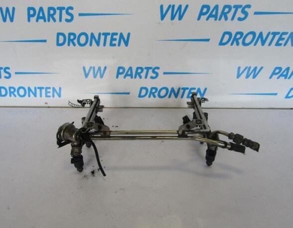 Petrol Fuel Rail VW PASSAT (3B2)