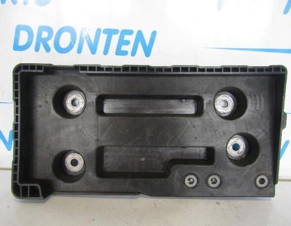 Battery holder VW PASSAT B8 Variant (3G5, CB5), VW PASSAT ALLTRACK B8 Variant (3G5, CB5)