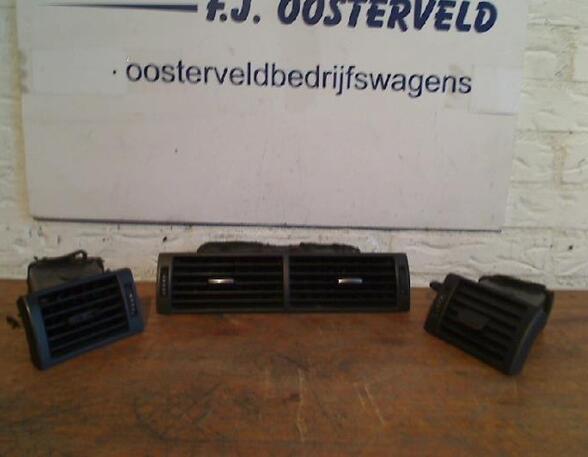 Dashboard ventilation grille AUDI A4 Avant (8E5, B6), AUDI A4 Avant (8ED, B7)