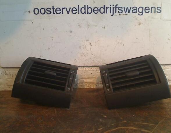 Dashboard ventilation grille VW FOX Hatchback (5Z1, 5Z3, 5Z4)