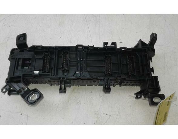 Fuse Box MERCEDES-BENZ B-CLASS (W246, W242)