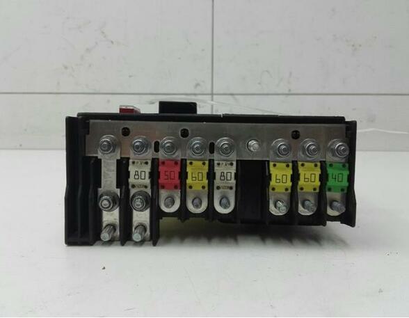 Fuse Box VW PASSAT Variant (3C5), VW PASSAT B7 Variant (365)