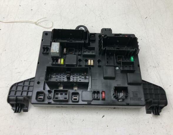 Fuse Box OPEL ASTRA J Saloon