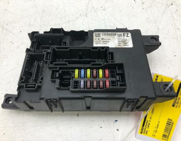 Fuse Box OPEL CORSA D (S07)