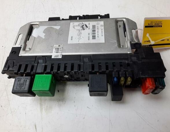 Fuse Box MERCEDES-BENZ S-CLASS (W220)