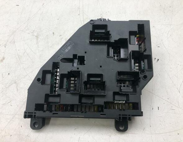 Fuse Box BMW X3 (F25), BMW X4 (F26)