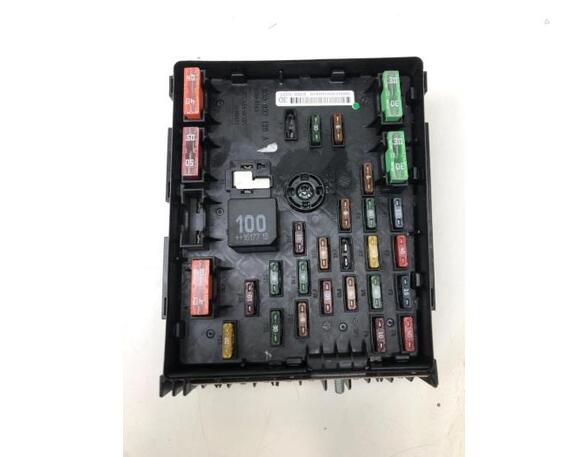 Fuse Box AUDI Q3 (8UB, 8UG), VW TIGUAN (5N_), VW PASSAT (362), VW PASSAT B7 Variant (365)