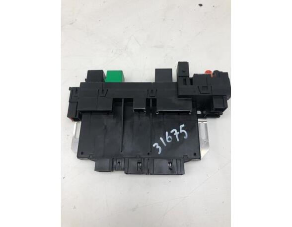 Fuse Box MERCEDES-BENZ S-CLASS (W220)