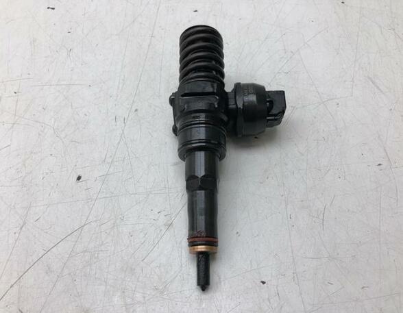 Injector Nozzle VW PHAETON (3D1, 3D2, 3D3, 3D4, 3D6, 3D7, 3D8, 3D9), VW TOUAREG (7LA, 7L6, 7L7)