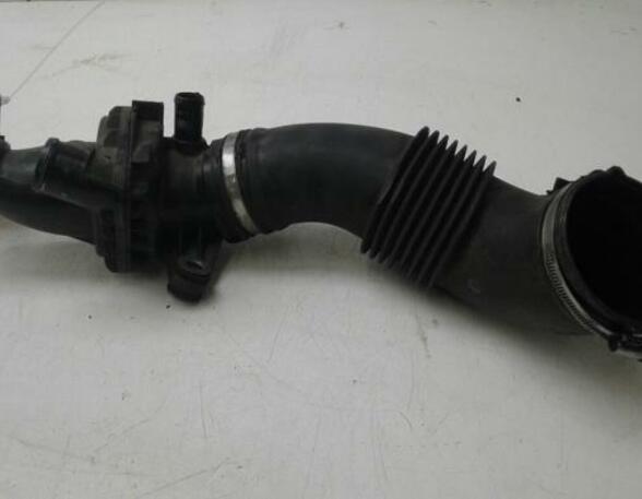 Ansaugschlauch für Luftfilter Mercedes-Benz Vito Mixto W447 165761844 P16873366