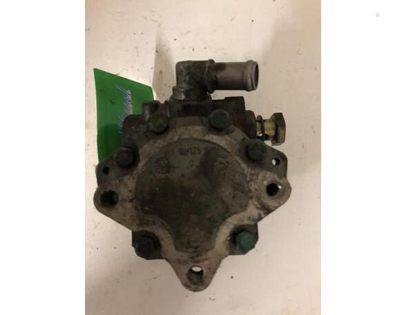 Power steering pump VW PASSAT Variant (3B5)