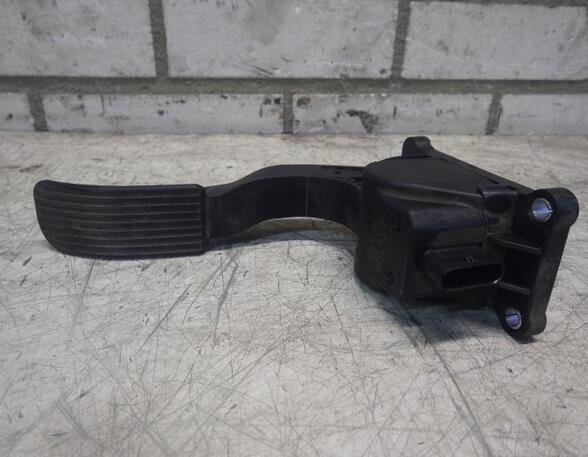 Accelerator pedal MERCEDES-BENZ VIANO (W639)