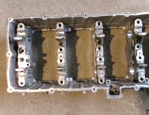 Cylinder Head for Mercedes-Benz Actros MP 4 Kipphebelgehaeuse A4700510602 OM470LA OM471LA