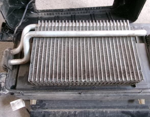 Heater Core Radiator for MAN TGX Behr V6875001 Filtergehaeuse 81619106052