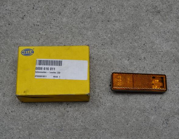 Marker Light for Mercedes-Benz ATEGO 2 Hella 2PS008616011 Seitenmarkierungsleuchte Schmitz Krone