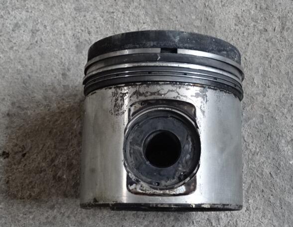 Piston for Volvo FH 12 Mahle 131L10 Volvo D12 Volvo 20482587 Volvo 316523 0