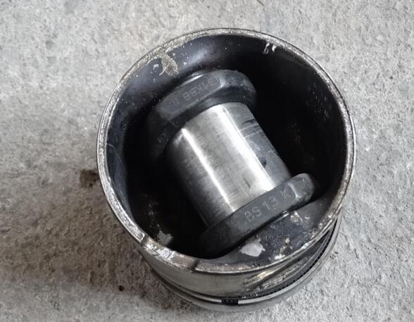 Piston for Volvo FH 12 Mahle 131L10 Volvo D12 Volvo 20482587 Volvo 316523 0