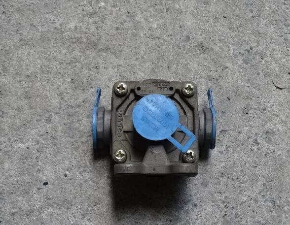 Quick Release Valve for Iveco EuroCargo Wabco 9735000000 A0004294144 81521156021 02401835