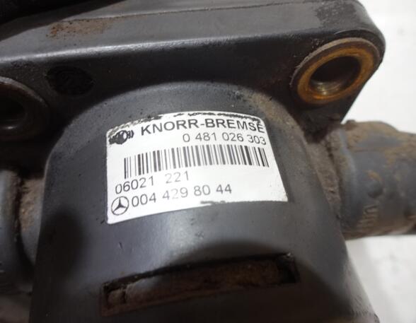 Relay Valve Mercedes-Benz ATEGO 2 0044298044 Knorr 0481026303