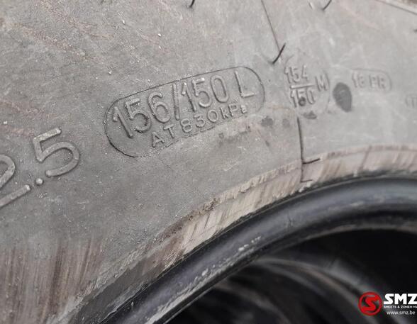 Tire for Mercedes-Benz Actros