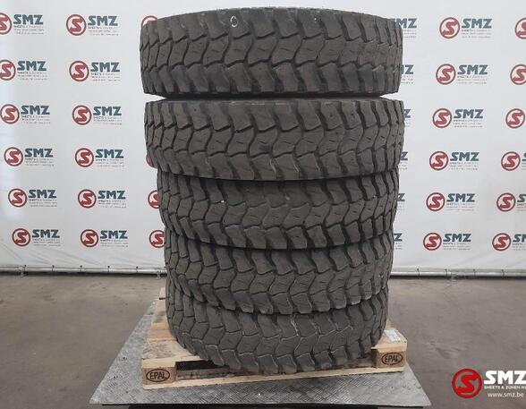 Tire for Mercedes-Benz Actros